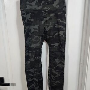 Women's Camouflage Leggings